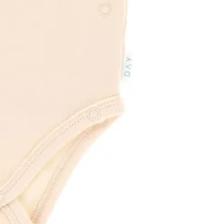 DAY Overslagromper Korte Mouw - Apricot - Mt. 50/56><noscript><img width=