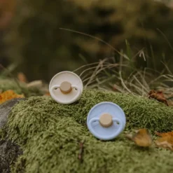 Frigg Fopspeen Little Viking Powder Blue/Cream T2 6-18 mnd (2 stuks)><noscript><img width=