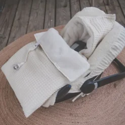 Koeka Voetenzak 0+ 3/5 Punts Wafel/Teddy Oslo - Natural><noscript><img width=