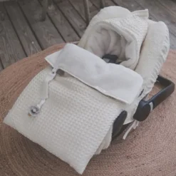 Koeka Voetenzak 0+ 3/5 Punts Wafel/Teddy Oslo - Natural><noscript><img width=