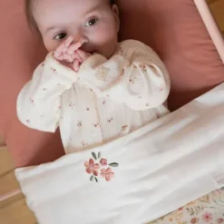 Little Dutch Ledikantlaken Geborduurd Fairy Flowers 110 x 140 cm><noscript><img width=