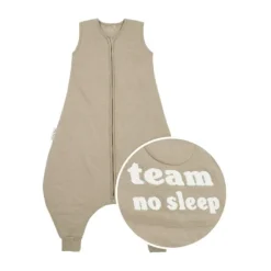 Meyco Baby Slaapzak Jumper Winter Slub Met Team No Sleep Applicatie Taupe / Offwhite 80 cm><noscript><img width=