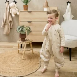 Meyco Baby Slaapzak Jumper Winter Penguin Soft Sand 104 cm><noscript><img width=