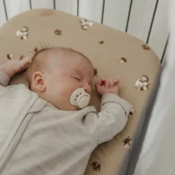 Meyco Hoeslaken Print - 70 x 140/150 cm - Jersey - Mini Panther Soft Pink><noscript><img width=