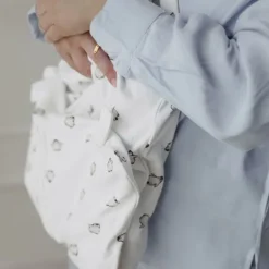 Meyco Slaapzak 4-Seizoenen - One Size - Jersey - Penguin Soft Sand><noscript><img width=