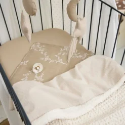 Meyco Wiegdeken Wafel Teddy Sand 75 x 100 cm><noscript><img width=