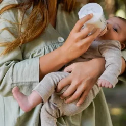 Suavinex Zero Zero Anti-Koliek Fles - Slow Flow - 180ml - Fair><noscript><img width=