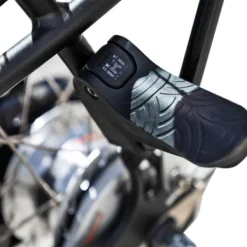 Urban Iki Achterzitje Junior Bincho Black / Kurumi Brown (met montage kader)><noscript><img width=